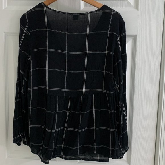 Old Navy Women´s Top Blouse, Size L - Picture 7 of 12